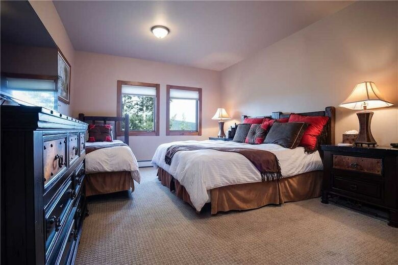 Churchill Lodge South