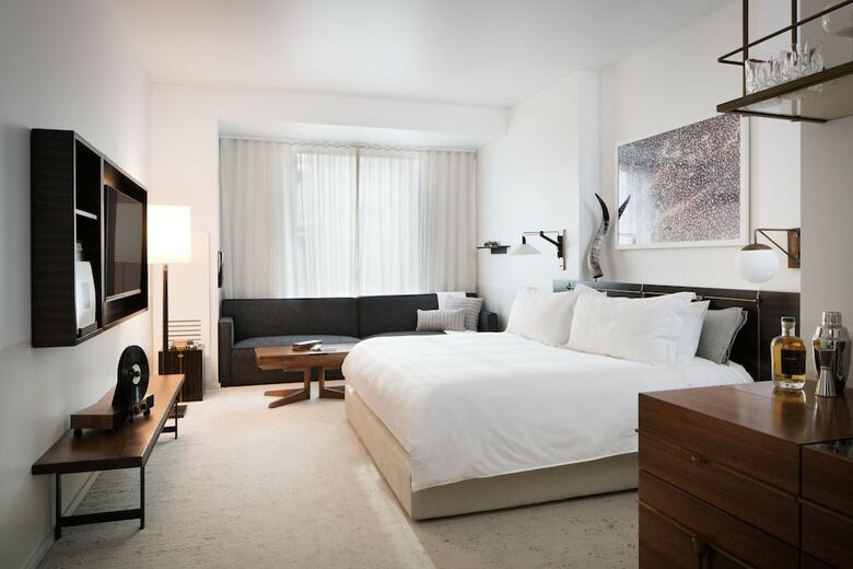Halcyon - A Hotel In Cherry Creek