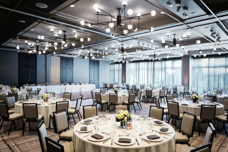 Halcyon - A Hotel In Cherry Creek
