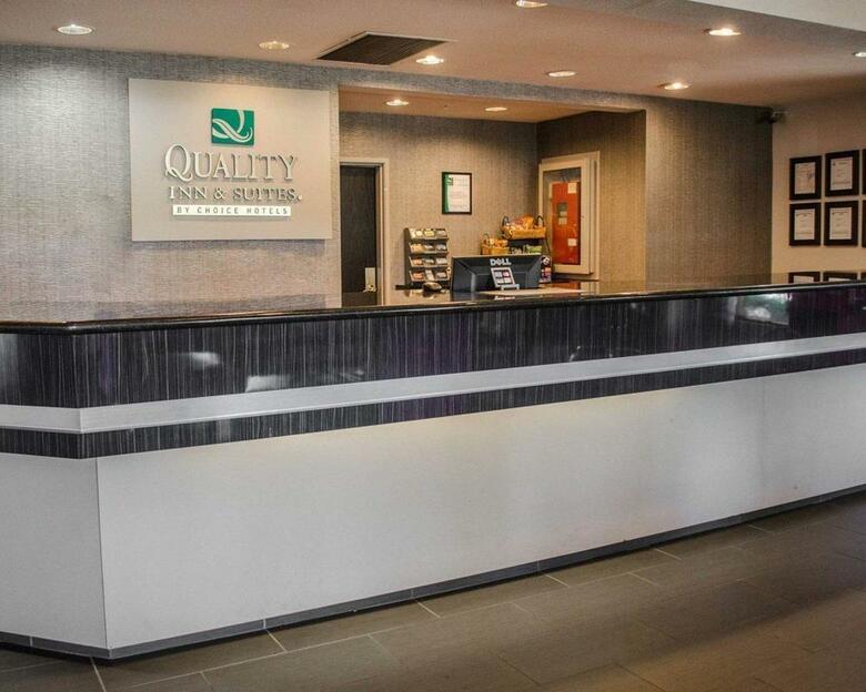 Hotel Quality Inn & Suites