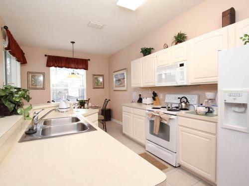 Villa 7766 Tosteth Windsor Hills