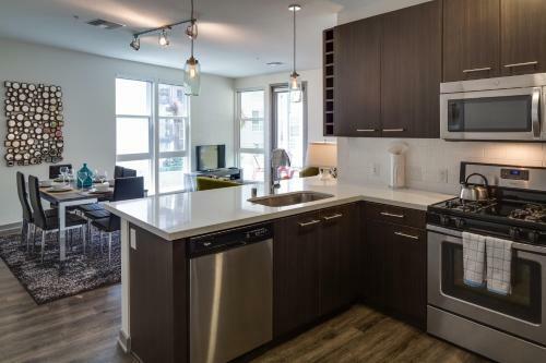 G Street Apartment By Stay Alfred