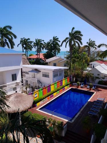 Radisson Fort George Hotel & Marina