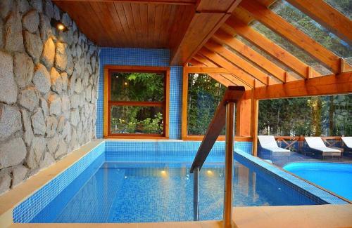 Hotel Dos Bahias Lake Resort