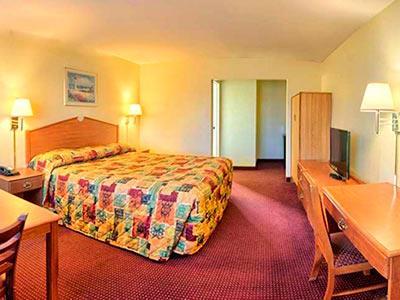 Hotel Relax Inn And Suites