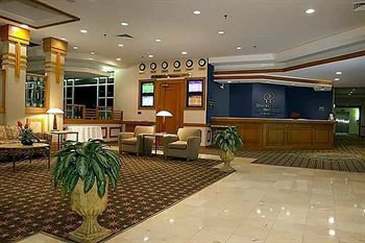 Doubletree Hotel Richmond Airport