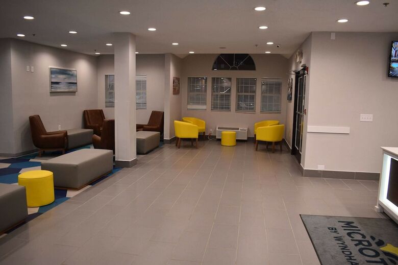 Hotel Microtel Inn & Suites Eagles Landing