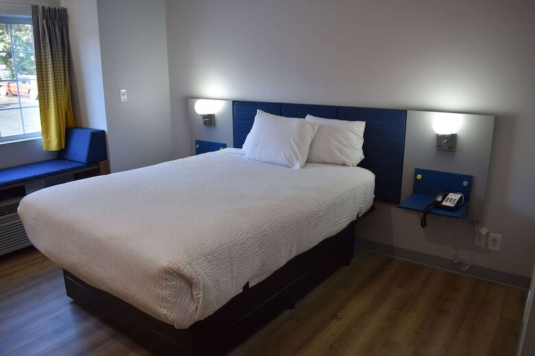 Hotel Microtel Inn & Suites Eagles Landing