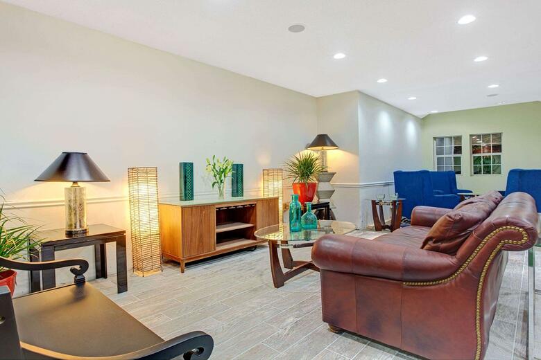 Hotel Microtel Inn & Suites Eagles Landing