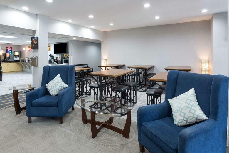 Hotel Microtel Inn & Suites Eagles Landing