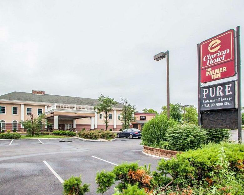 Clarion Hotel Palmer Inn