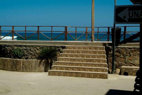 Albergue Arrecife Monta�ita Hostal