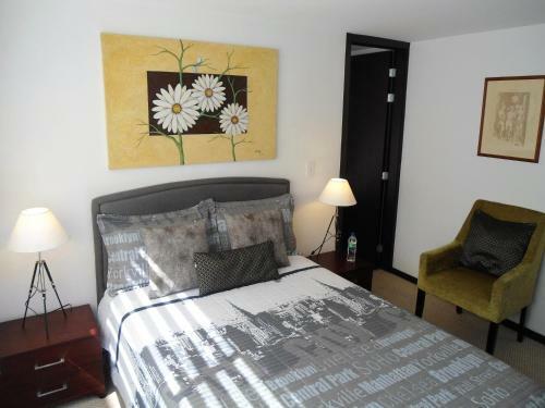 Central Apartments (plaza Foch)