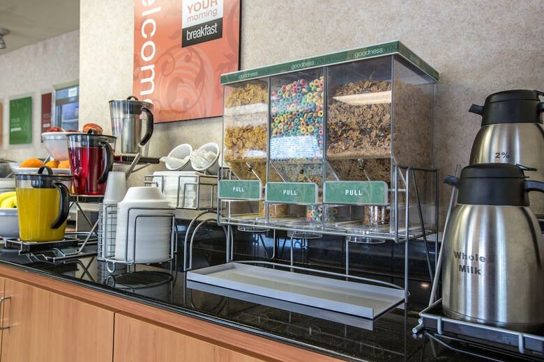Hotel Comfort Suites