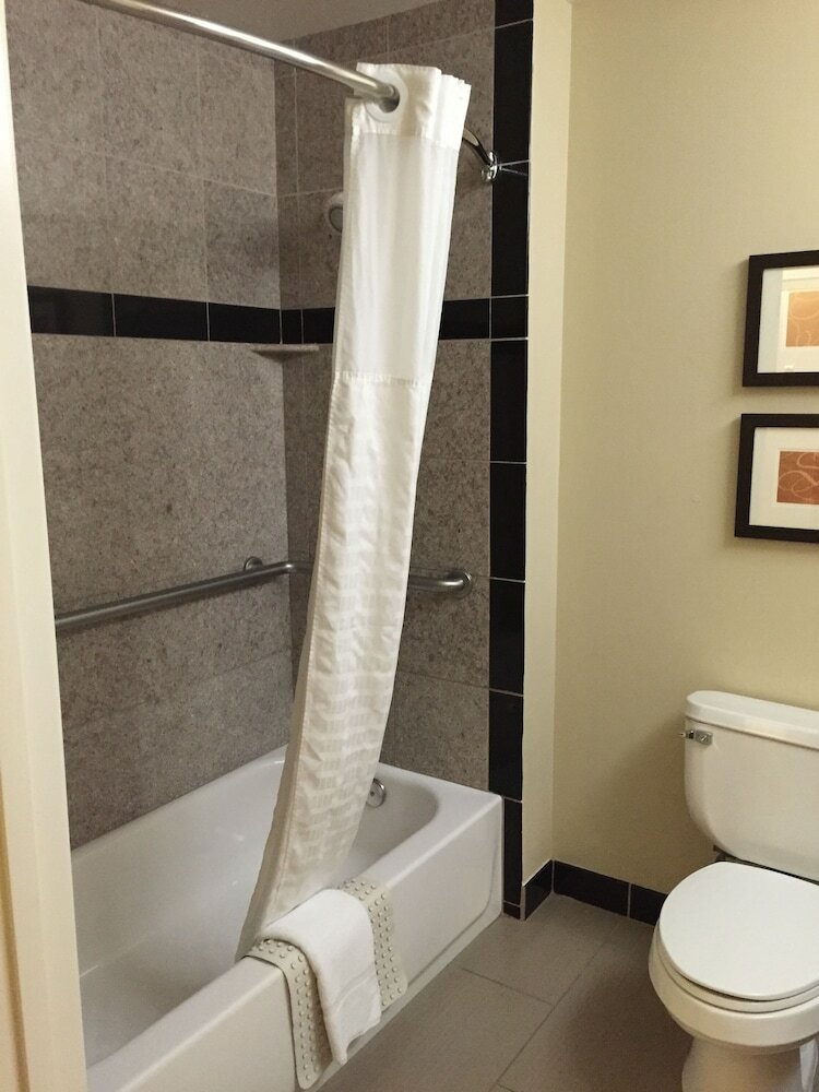 Hotel Comfort Suites