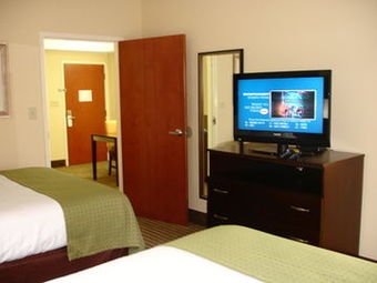 Holiday Inn Hotel & Suites