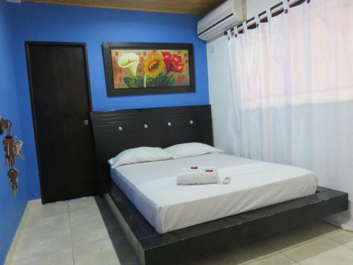 Bed & Breakfast Magic House