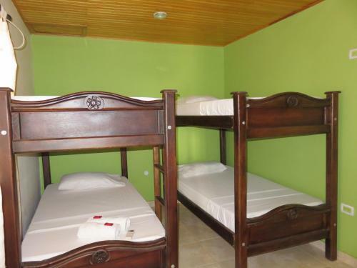 Bed & Breakfast Magic House