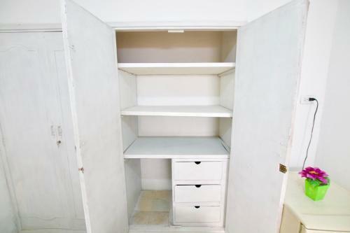Hostal Habitaestudios - House Extension