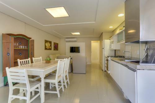 Villas Jurer� Residences