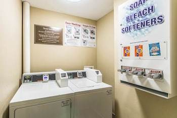 Hotel La Quinta Inn Dallas Lbj Central