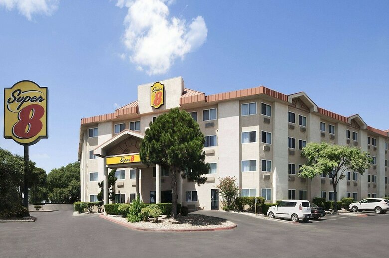 Hotel Super 8 Austin North