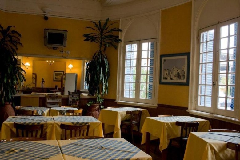 Hotel Vicente Lopez
