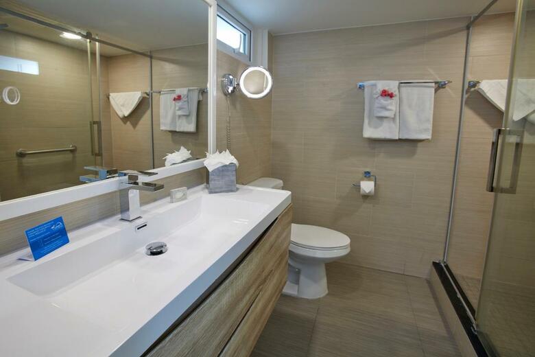 Hotel Divi Flamingo Beach Resort & Casino