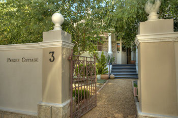 Albergue Parker Cottage