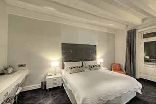 Albergue Three Boutique Hotel