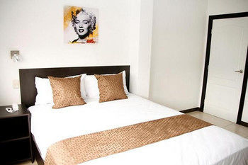 Residencia Tabuba Guest House