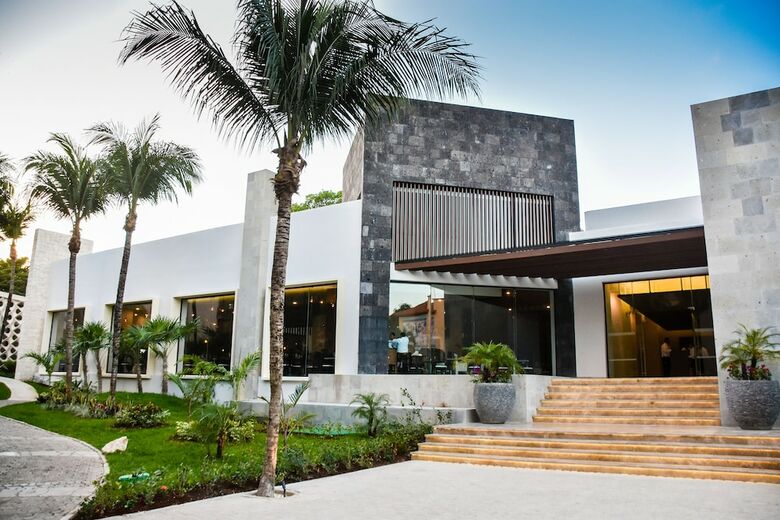 Hotel Sandos Playacar Beach Resort & Spa - All Inclusive