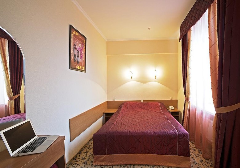 Tourist Hotel