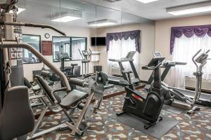 Hotel Quality Inn & Suites