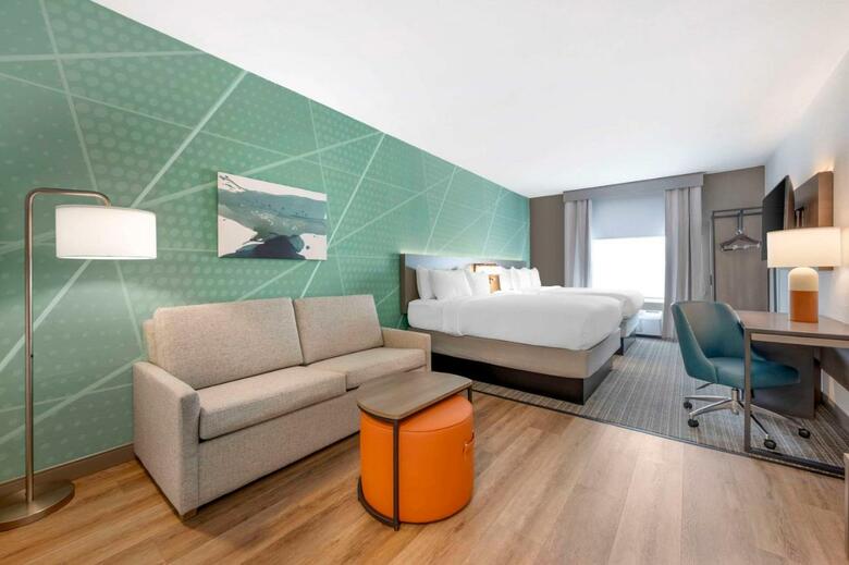 Hotel Comfort Suites