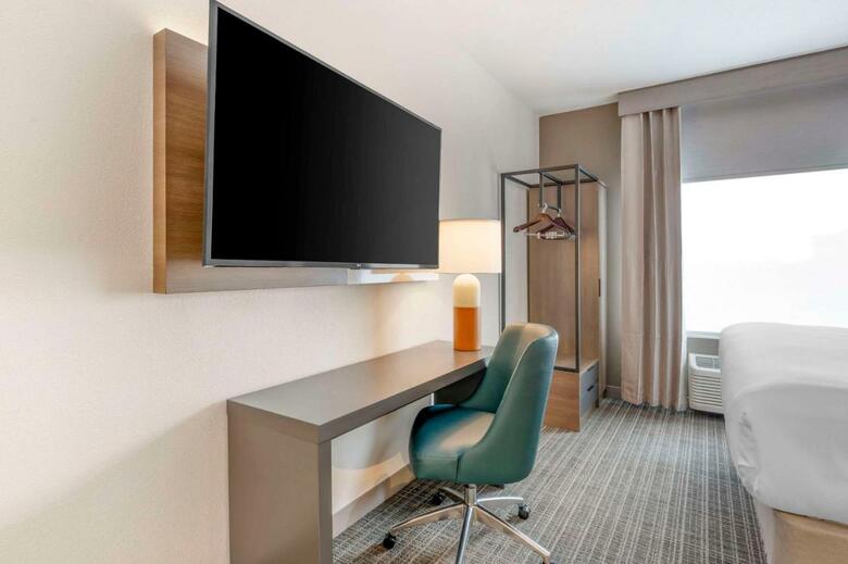 Hotel Comfort Suites