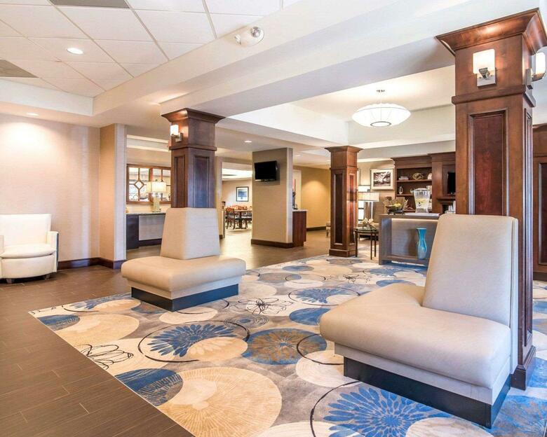 Hotel Comfort Inn & Suites