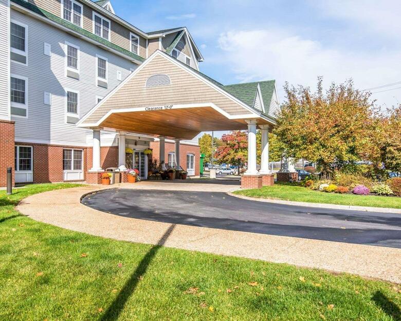 Hotel Comfort Inn & Suites