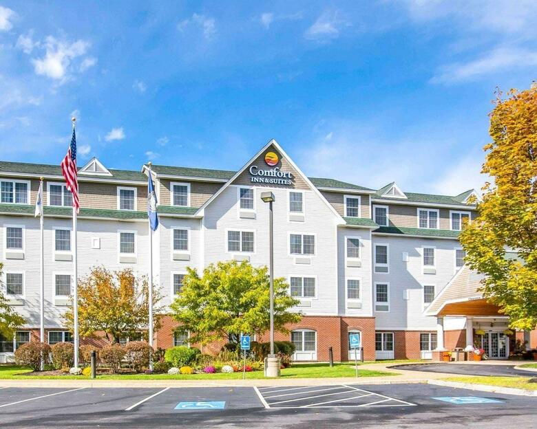 Hotel Comfort Inn & Suites
