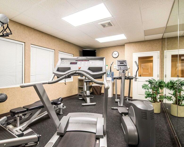 Hotel Comfort Inn & Suites