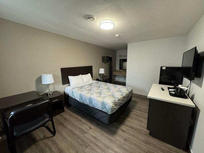 Hotel Studio 6 Suites Vancouver Wa Waterfront
