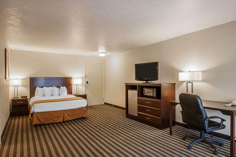 Hotel Quality Inn And Suites