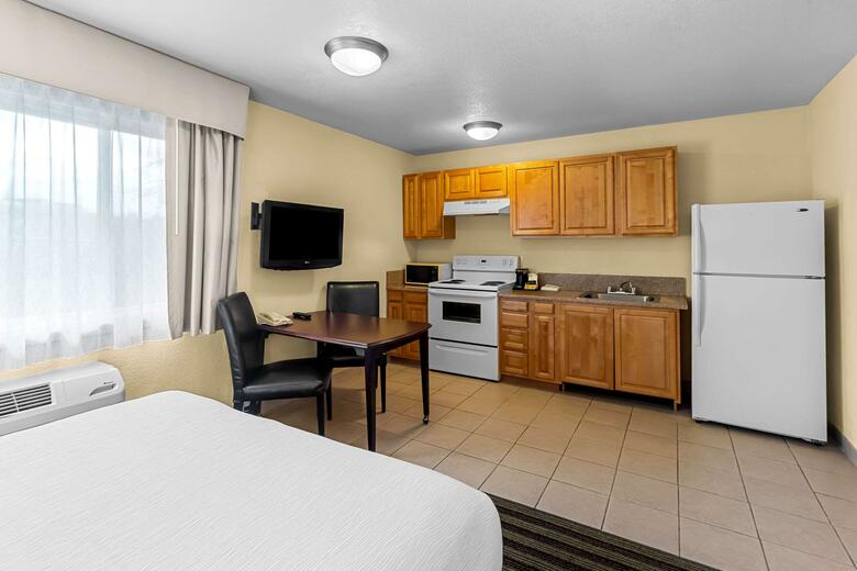 Hotel Quality Inn And Suites