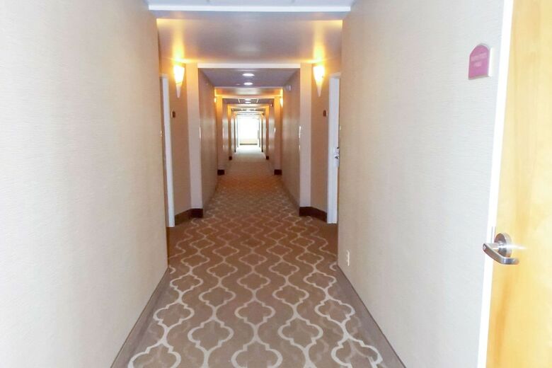Hotel Comfort Suites