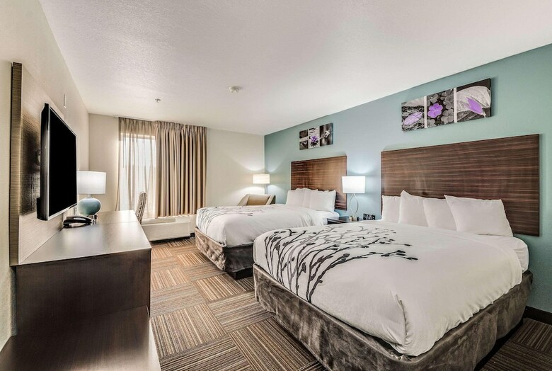 Hotel Sleep Inn & Suites