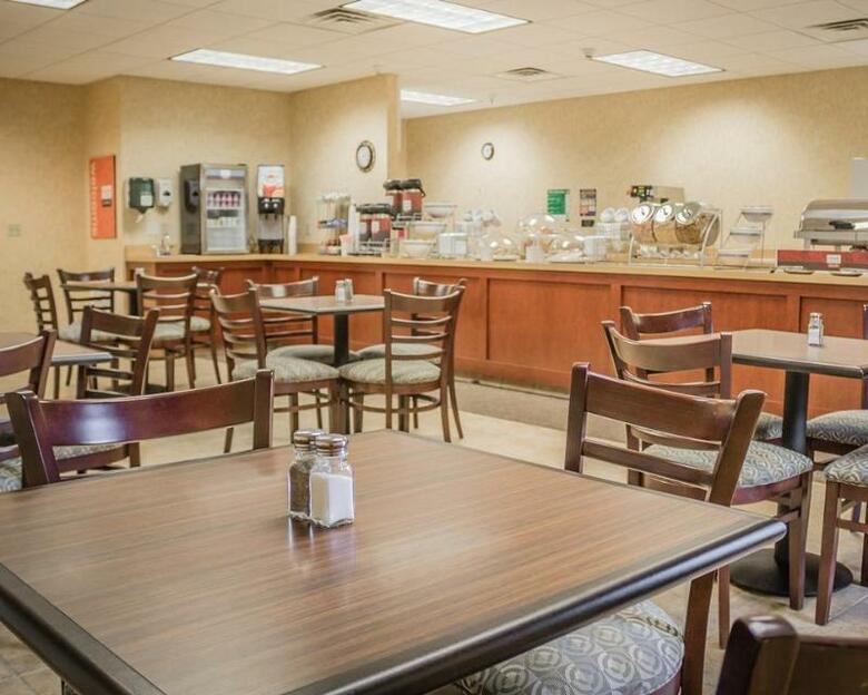 Hotel Comfort Suites (escanaba)