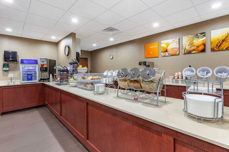 Hotel Comfort Suites (escanaba)