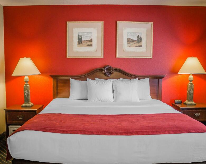 Hotel Comfort Suites (escanaba)