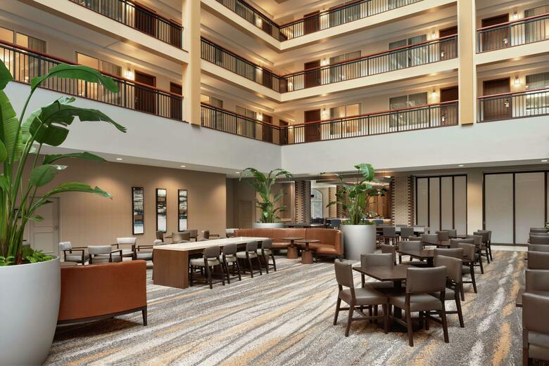 Hotel Embassy Suites Cleveland - Rockside