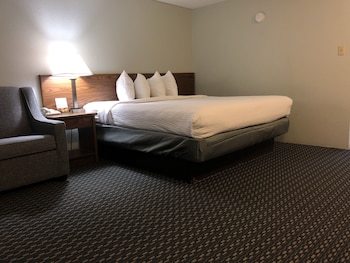 Hotel Rocky Waters Inn